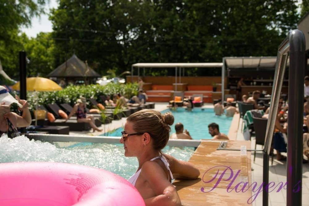 Player'S Pool&Rooms Vonyarcvashegy Exterior photo